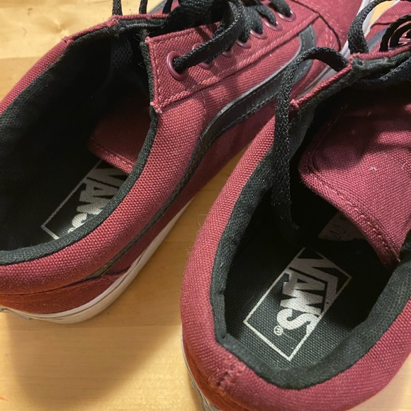 Vans old skool in burgundy and black - Picture 3 of 5